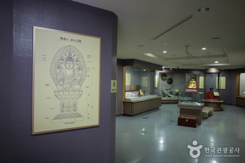 Yeonhwasan Provincial Park  (2/5)