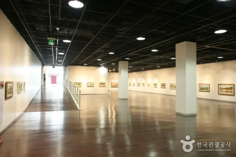 Gimhae Arts and Sports Center  (3/7)