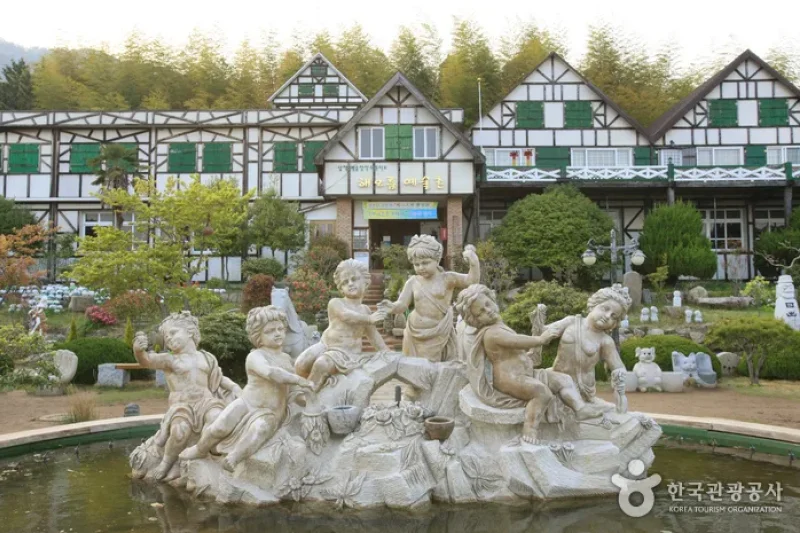 Haeoreum Art Village (해오름예술촌) (1/33)