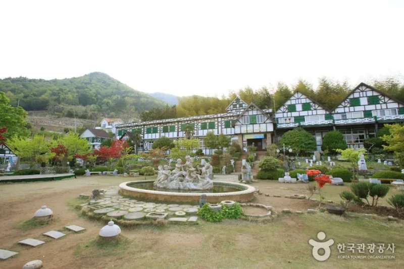 Haeoreum Art Village (해오름예술촌) (2/33)