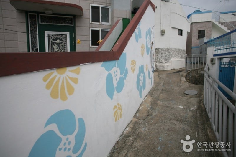 Dongpirang Village  (10/17)