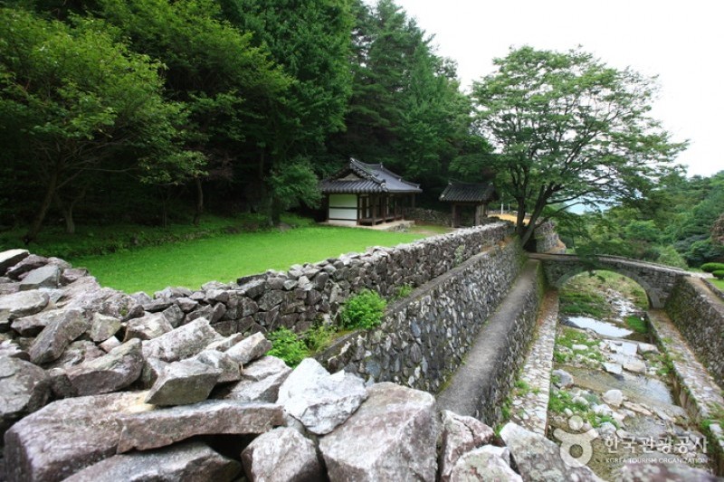 Royal Tomb of King Guhyeong  (8/10)