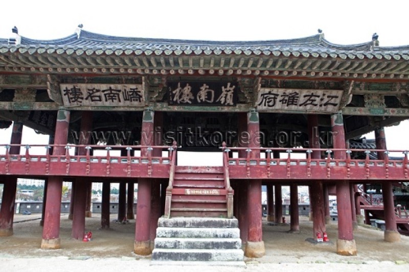 Yeongnamnu Pavilion  (3/12)