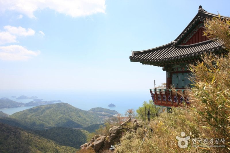 Boriam Temple in Geumsan Mountain  (6/32)