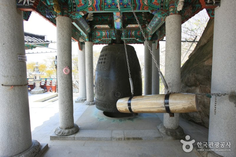 Boriam Temple in Geumsan Mountain  (8/32)