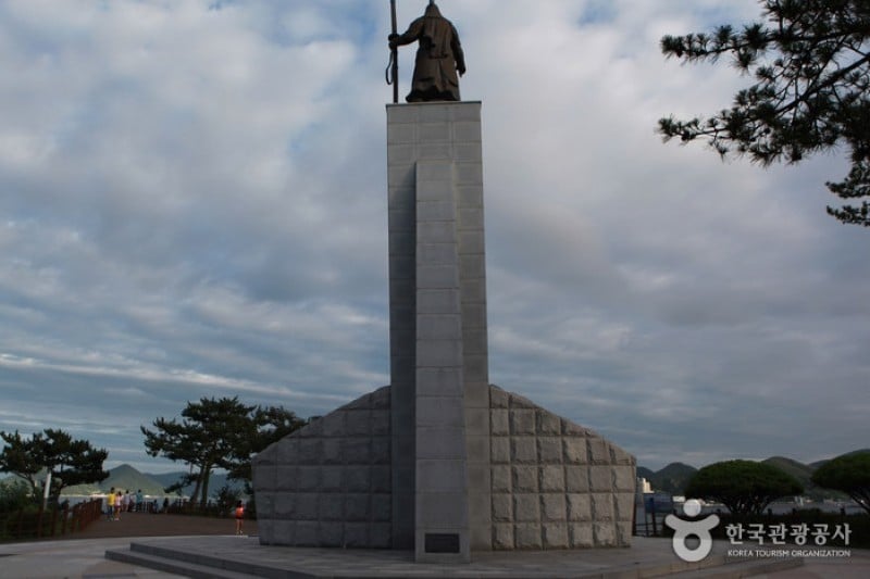 Yi Sun-Sin Park  (6/8)