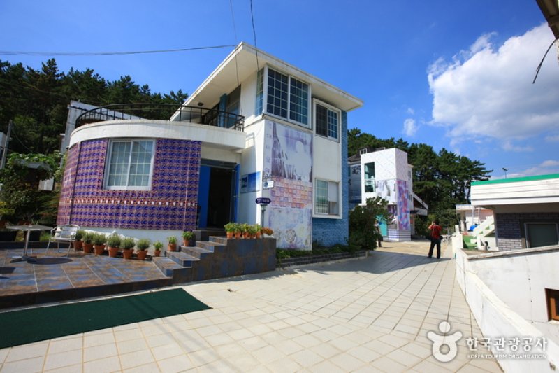 The Jeon Hyuck Lim Mueseum of Art  (1/9)