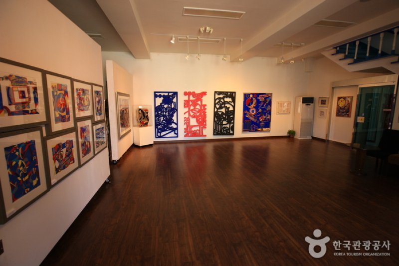 The Jeon Hyuck Lim Mueseum of Art  (4/9)
