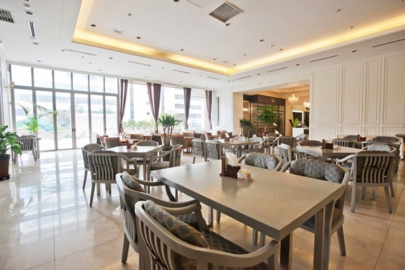 Hotel International  (7/12)
