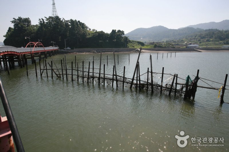 Jukbangryeom (죽방렴) (2/8)