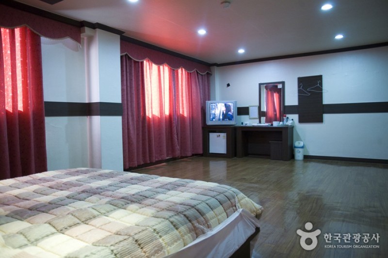 Samsung Spa Hotel - Goodstay  (9/11)