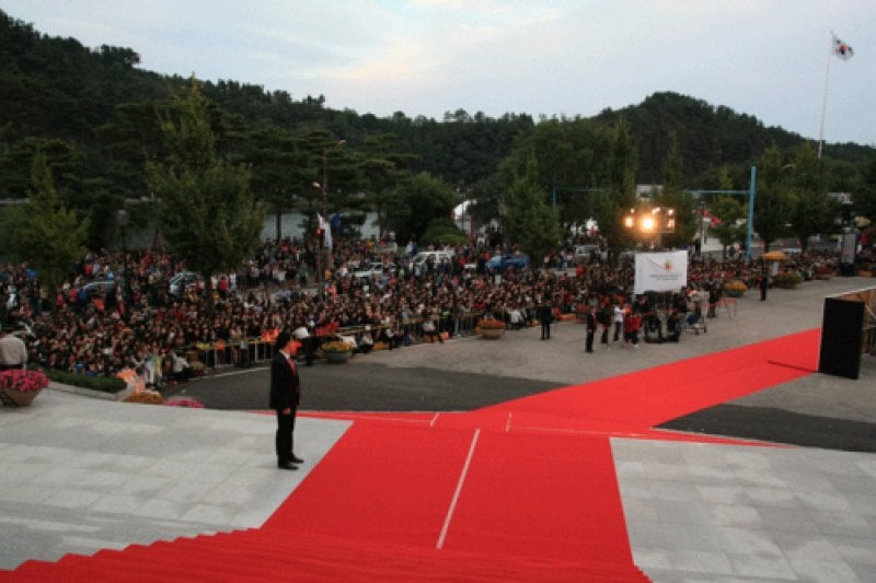 Korea Drama Festival  (1/7)