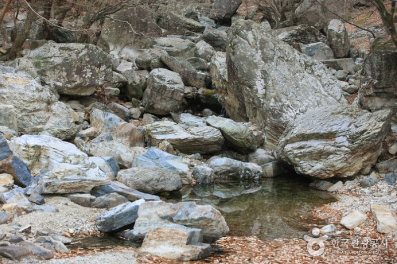 Naewonsa Valley (내원사계곡) (8/13)