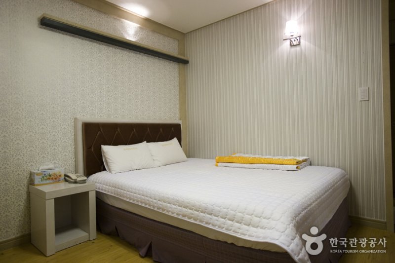 Bungmyeon Hwangtobang Hot Springs - Goodstay  (8/18)