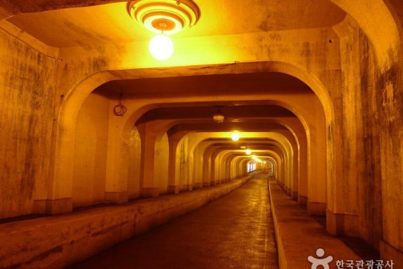 Undersea Tunnel  (5/16)