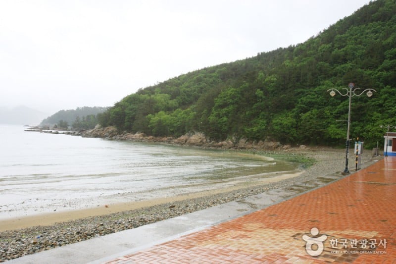 Deokpo Beach 