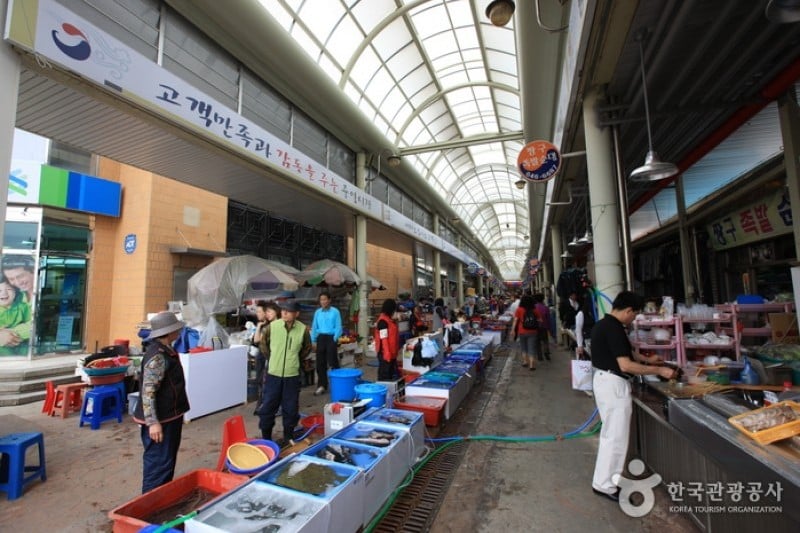 Tongyeong Jungang Market  (2/23)