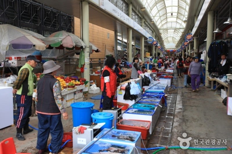 Tongyeong Jungang Market  (3/23)