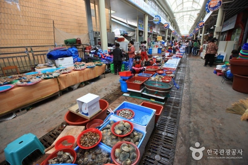 Tongyeong Jungang Market  (4/23)