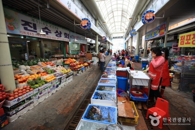 Tongyeong Jungang Market  (5/23)
