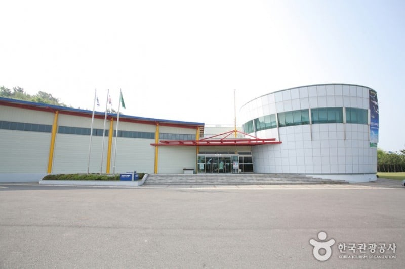 Aerospace Museum  (5/12)