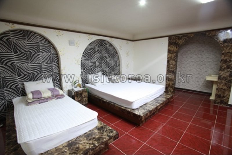 Gold Motel - Goodstay  (15/20)