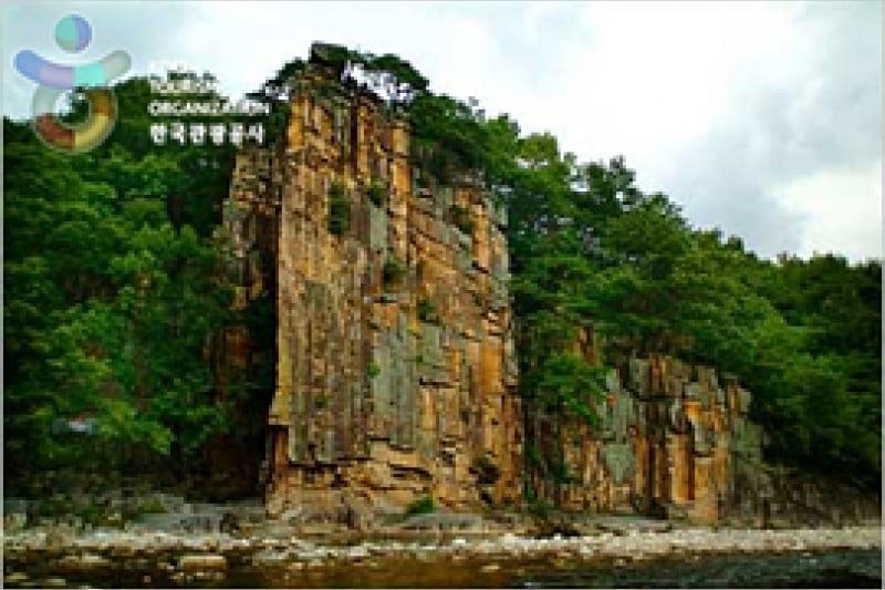 Eight Scenic Views of Danyang  (3/7)