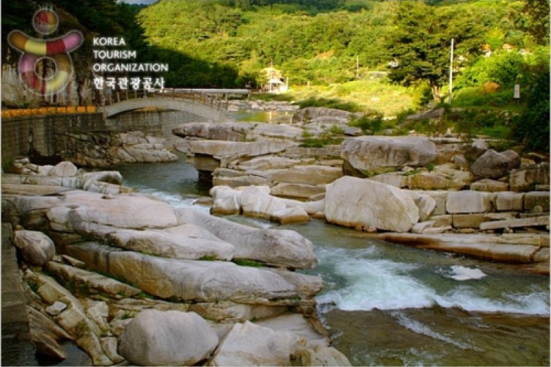 Eight Scenic Views of Danyang  (7/7)