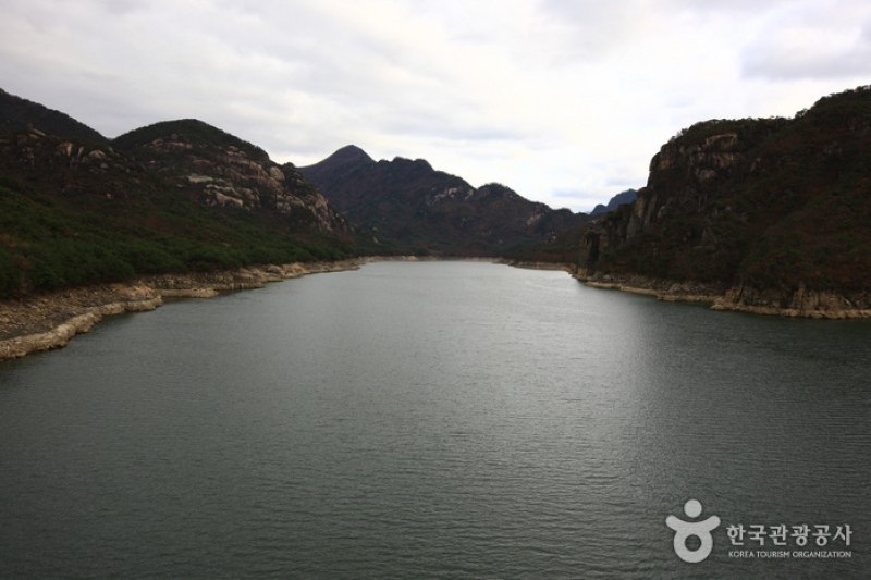 Chungjuho Lake  (9/10)