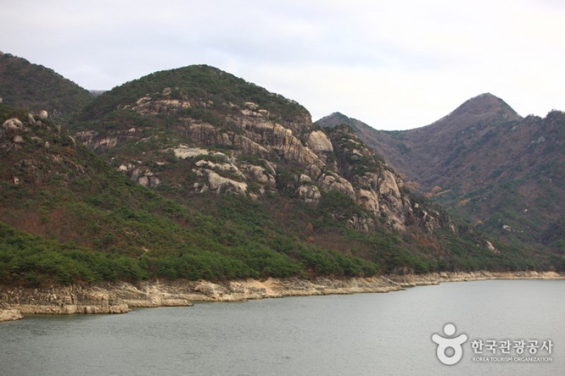 Chungjuho Lake  (10/10)
