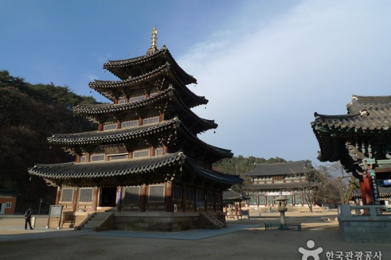 Beopjusa Temple  (15/30)