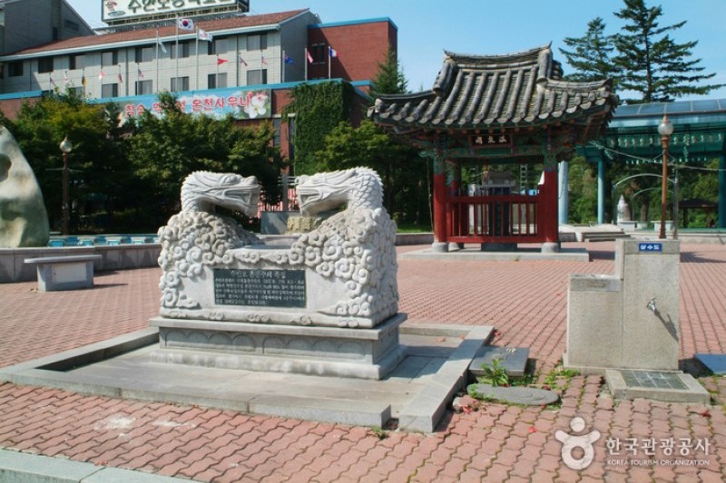Suanbo Hot Spring  (2/4)