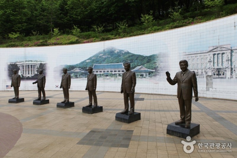 Cheongnamdae Presidential Villa  (3/8)