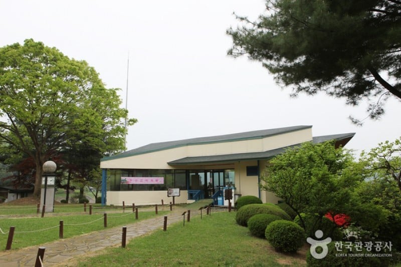 Cheongnamdae Presidential Villa  (4/8)