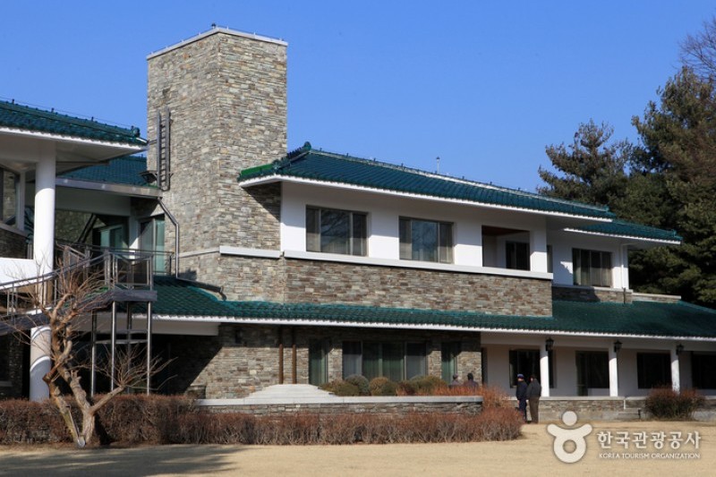 Cheongnamdae Presidential Villa  (5/8)