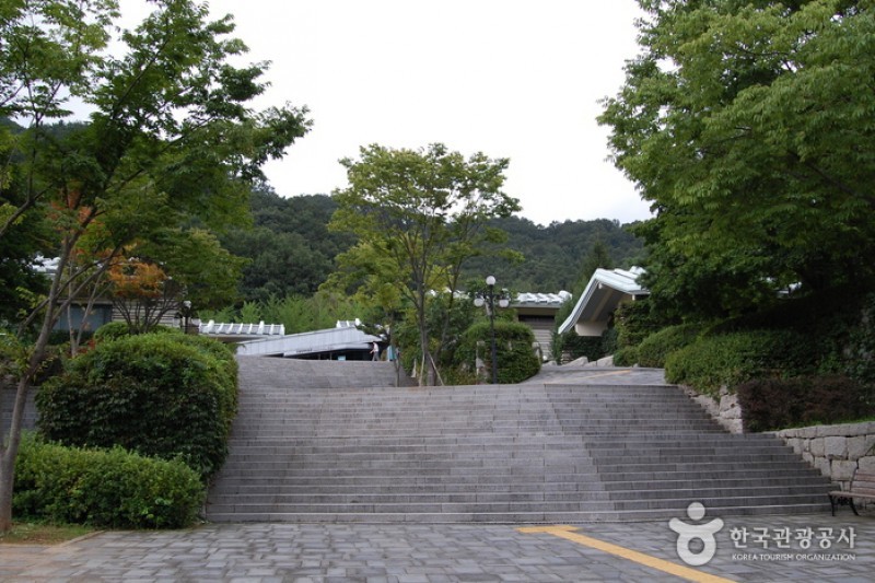Cheongju National Museum  (1/14)