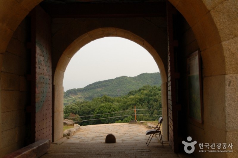 Cheongju Sangdangsanseong Fortress  (2/6)