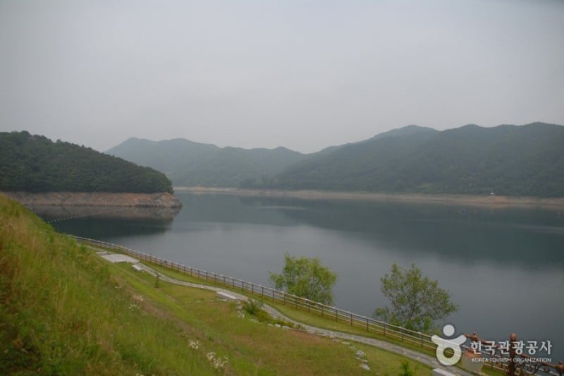 Daecheong Dam  (1/11)