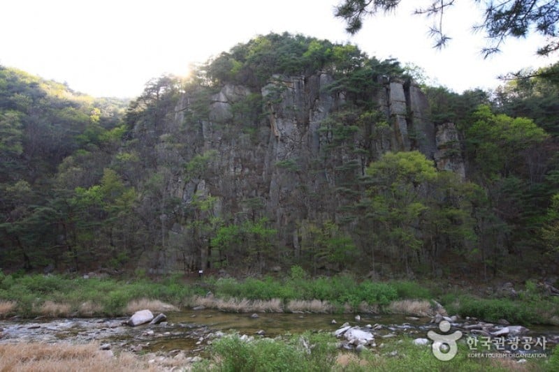 Hwayang Valley  (2/4)