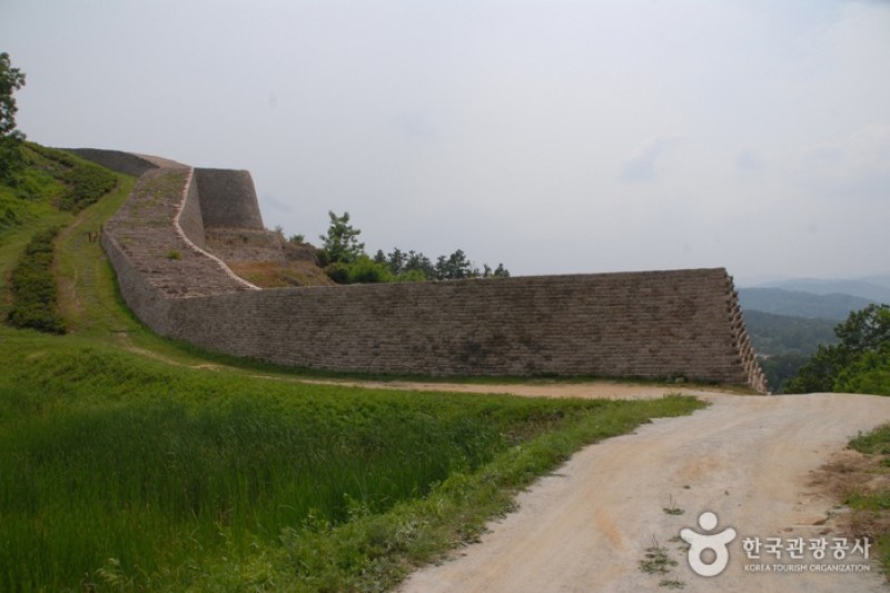 Samnyeonsanseong Fortress  (2/5)