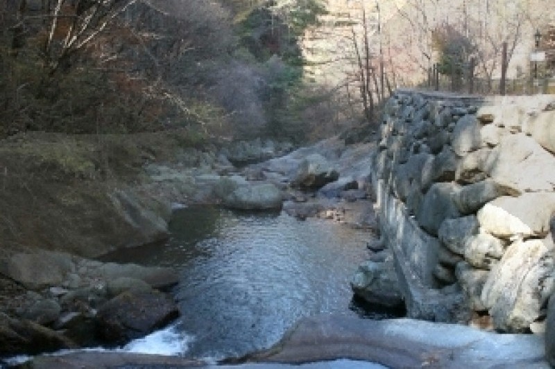 Darian Valley  (2/5)