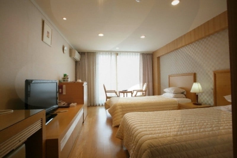 Suanbopark Hotel  (12/23)