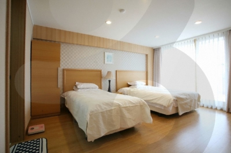 Suanbopark Hotel  (21/23)