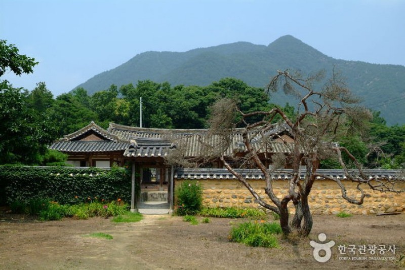 Seon Byeong-guk House  (1/9)