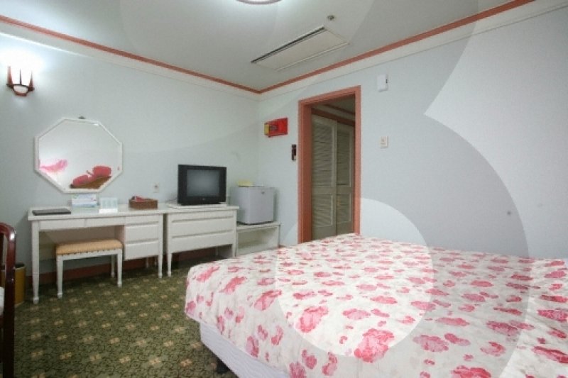 Sangnok Hotel (수안보상록호텔) (17/27)