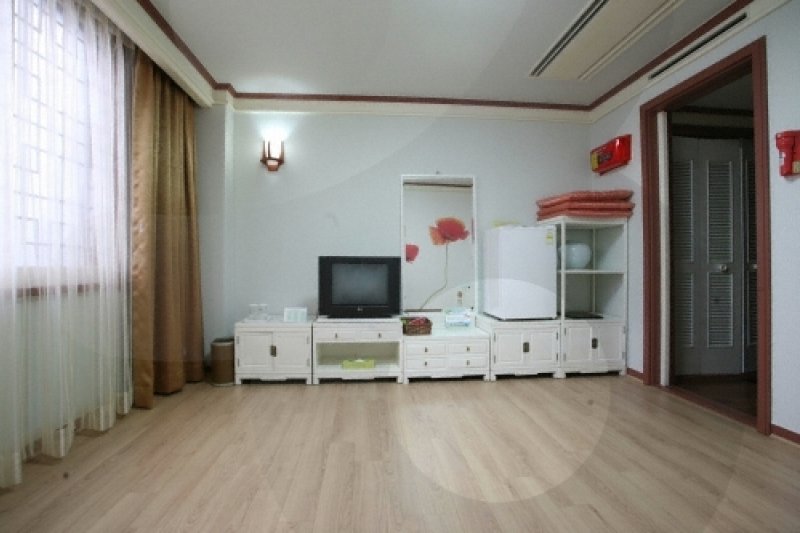 Sangnok Hotel (수안보상록호텔) (25/27)