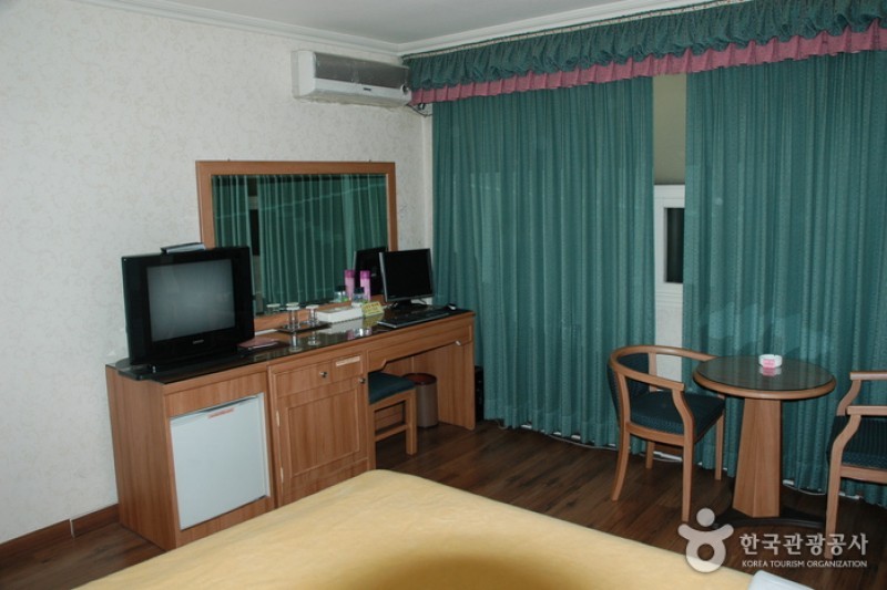Jecheon Tourist Hotel  (7/8)