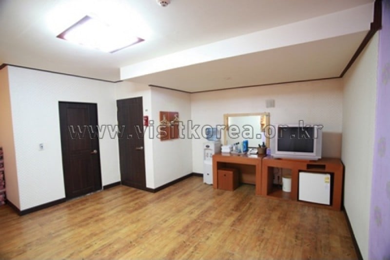 Suanbo Holy Spa Hotel - Goodstay  (7/27)