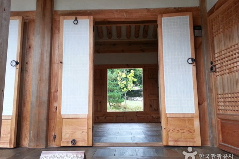 Birthplace of Yuk Young-soo (Okcheon) (옥천 육영수 생가) (6/10)