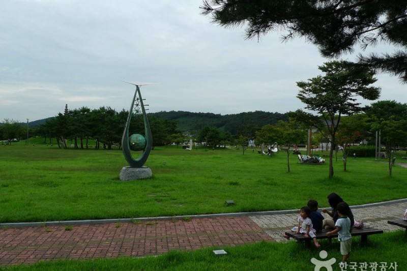 Jungangtap Park  (7/21)